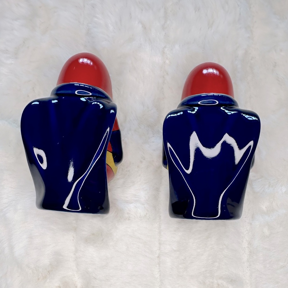 Budweiser Bud Man 1991 Anheuser Busch Salt and Pepper Shakers - Picture 5 of 7